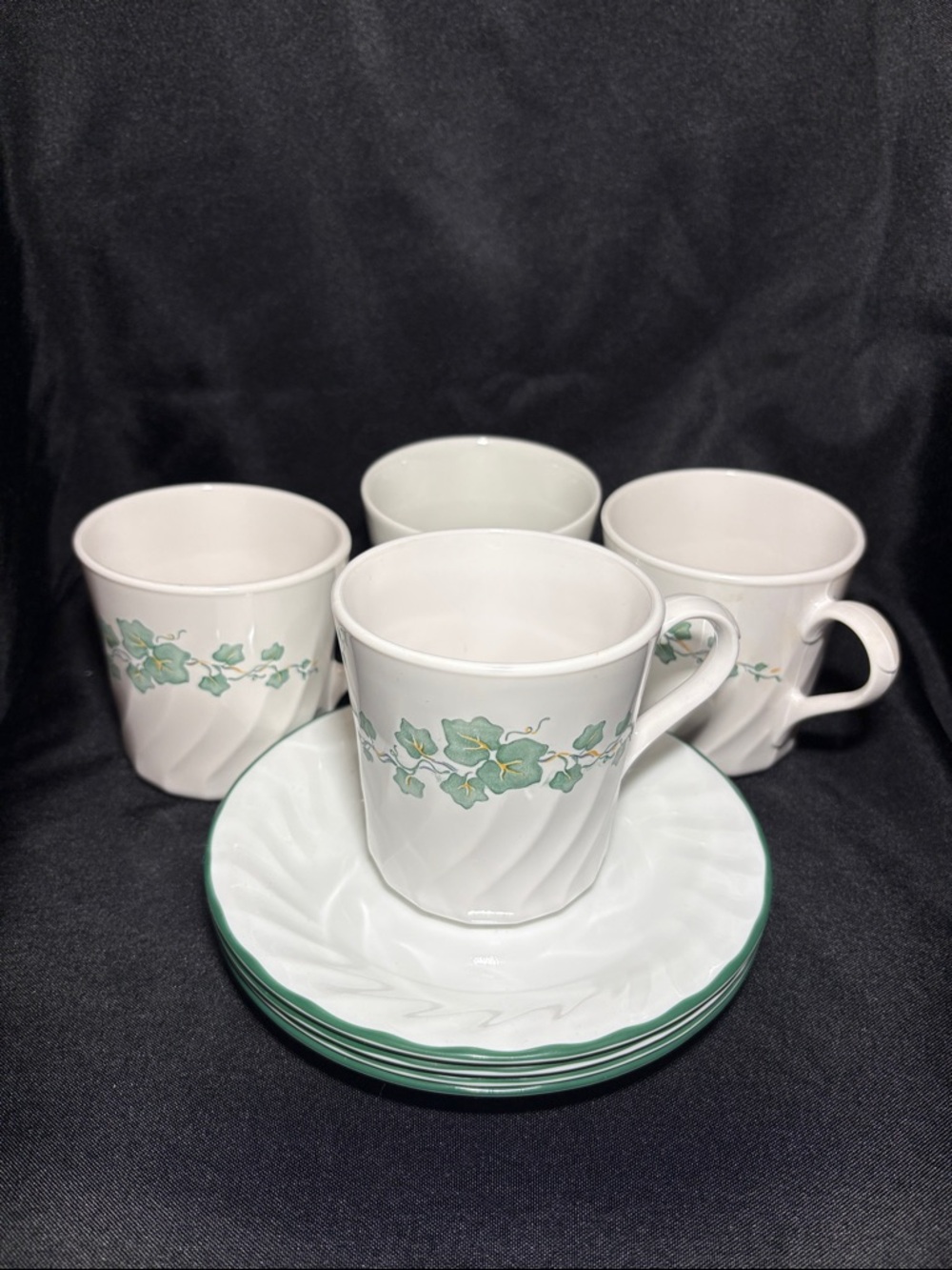 Corelle Callaway Ivy Set of Cups and Saucers